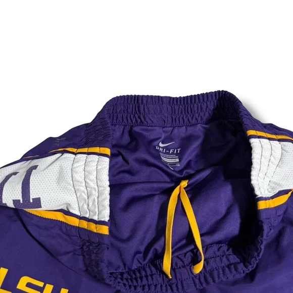 Nike Dri-Fit Women's LSU Tigers  Athletic Gym Running Shorts Size S 26 x 3.5 - Picture 3 of 5